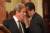 Bernard Kouchner et Eric Chevallier, porte-parole du quai d'Orsay